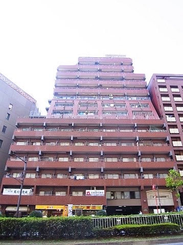 Yetiapex's tweet photo. @hajimekakeru 歌舞伎町のヤクザマンションかと笑 https://t.co/0bpxGy0dSc