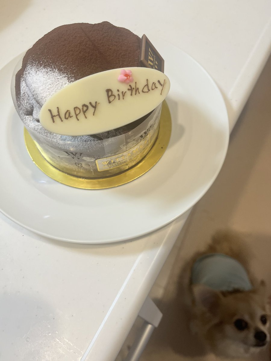 ruru_2525_'s tweet photo. というわけでね。お誕生日でしたね🎂
お祝いしてくださった皆様ありがとうございました〜( ˇωˇ )
もうすぐ30代も折り返しですが今年の目標は「大病を患わない」で行こうと思います。よろしくお願いします👊🏻💫 https://t.co/bg5GF63jdp