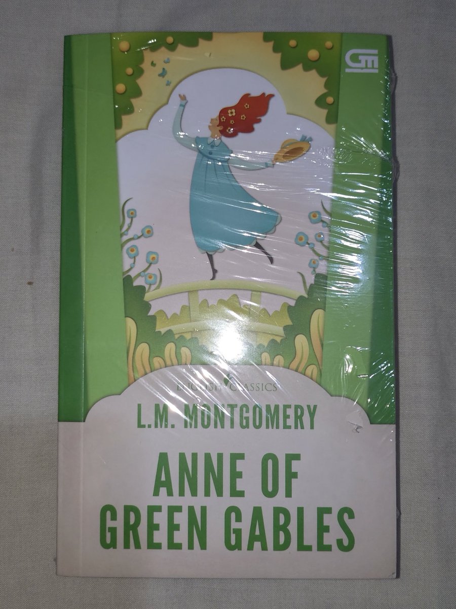 aaaliefiaaa's tweet photo. @beeunknown_ @bibliobase Aku ada anne of green gables sealed 50k ajaa https://t.co/OjwaWnZg08