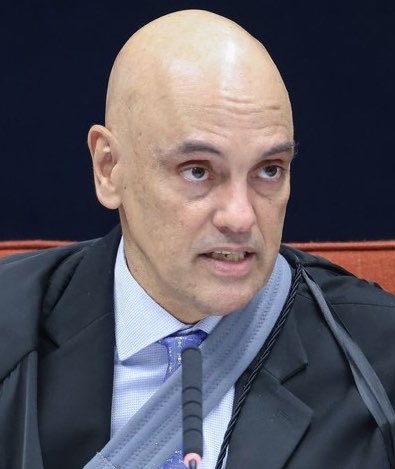 NewsLiberdade's tweet photo. 🚨URGENTE - André Mendonça diz que Alexandre de Moraes tem relação pessoal com Vorcaro, marcada por encontros pessoais e celebração de contratos

“Marcada por encontros presenciais e pela celebração de contratos e prestação de serviços advocatícios” https://t.co/8WoLj2i6np