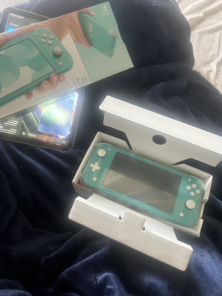 amarialexxx's tweet photo. she so spoiled dude 😂😂🥹 https://t.co/XHhbhI8app