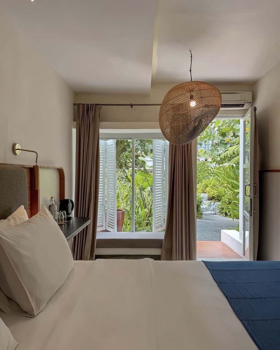 dwiyuliann's tweet photo. Ngga heran sih wisatawan Jogja yang udah pernah nginep di sini pasti bakal pengen balik lagiii.. soalnya Hotelnya secakeppp iniii😍🍃 https://t.co/5OuxohPMKc