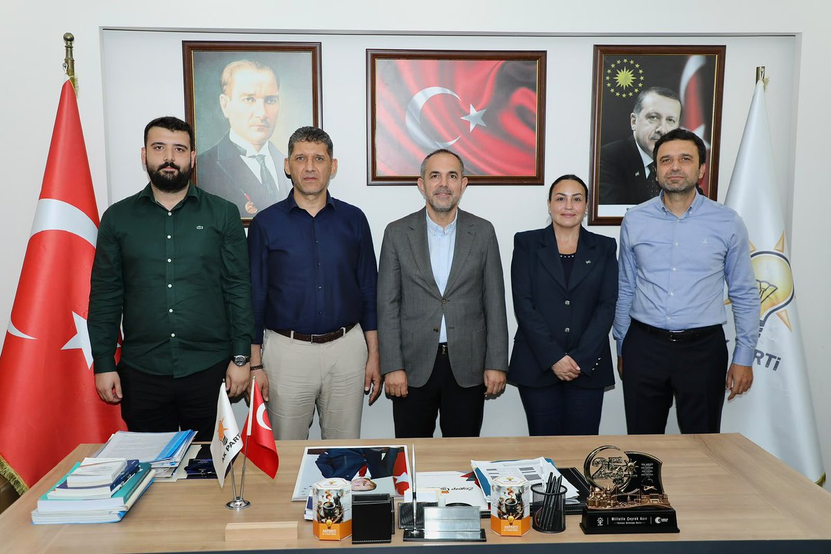 avyunusgunal's tweet photo. İl Başkanımız Ali Çetin ve Milletvekilimiz Mustafa Köse’nin de katılımıyla Eylül ayı daraltılmış ilçe danışma meclisi toplantımızı gerçekleştirdik.

Teşkilat çalışmalarımızı, genel ülke gündemini, ilçemizdeki problemler ve çözümlerini değerlendirdik.

Durmak yok yola devam 🇹🇷 https://t.co/3HCScmQX8N