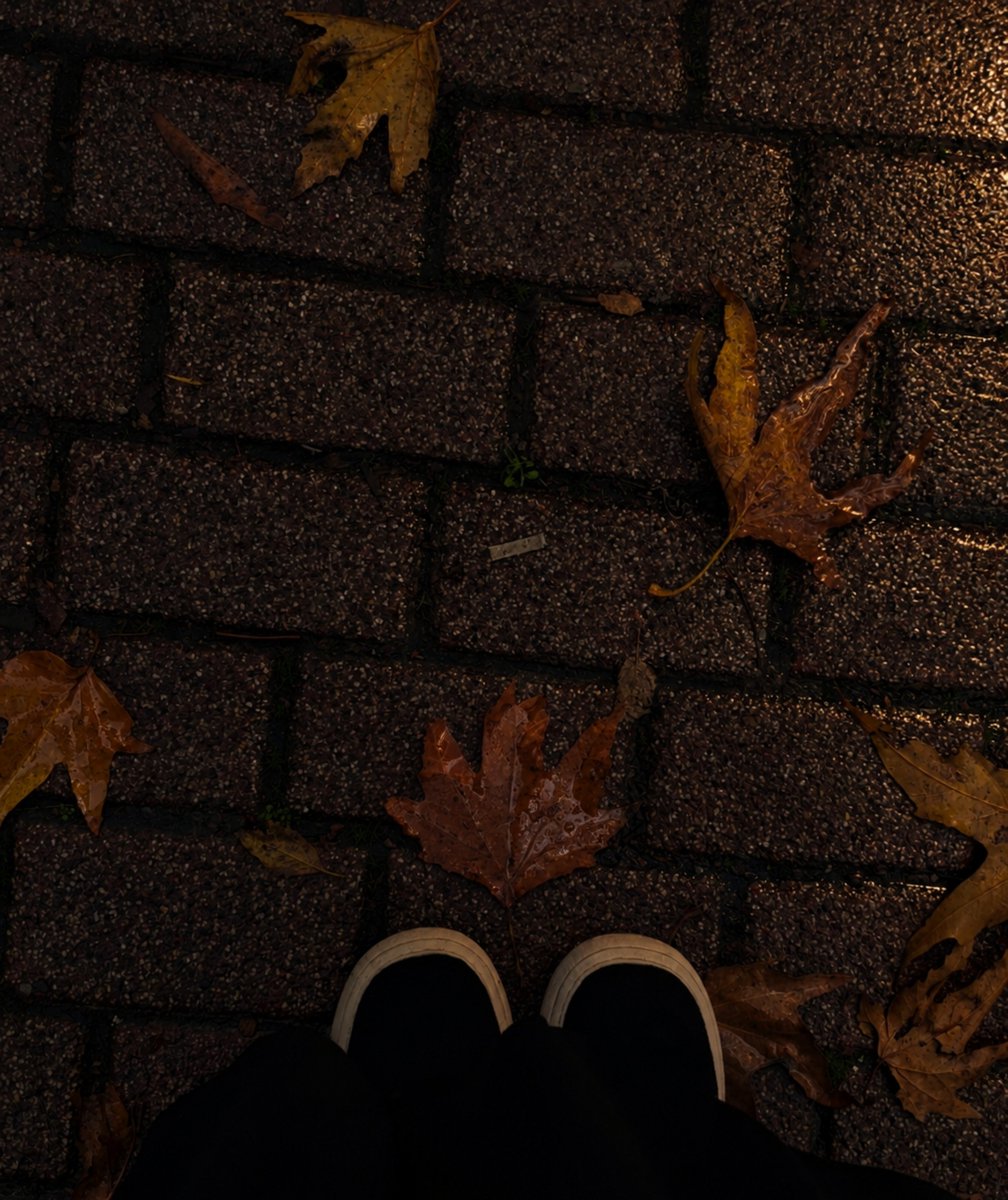 Ravennaw_'s tweet photo. bizi serinletir 🎧🌧️ https://t.co/vH2sLXZkoq