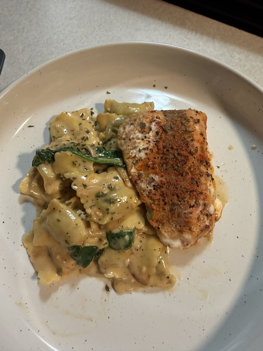 bombelleee's tweet photo. the past couple of months i've found enjoyment in cooking again &amp; wanted to share https://t.co/369Vxa0XBZ