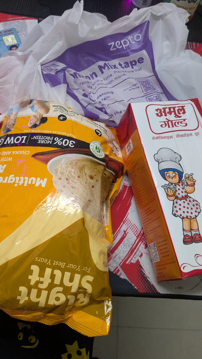 ShubhamVis29492's tweet photo. @SwiggyCares @instamart_it @SwiggyCares  ur customer desk has already saw this &amp; chose to close the ticket because Swiggy don't care. Thank you so much @SwiggyCares  for excellent service. Here is ORDER #249065870994797. 

Btw thanks to @ZeptoNow for delivering the items listed on app. https://t.co/6Njt3QHZLd