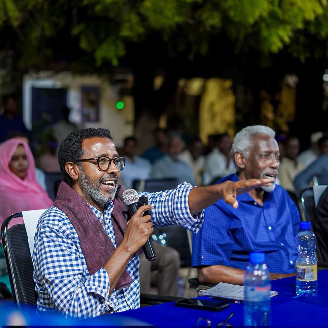 SomaliaPdrc's tweet photo. 🗣️ Dr. Cabdirashiid Ismaaciil (Scholar): "The solution, in my view, could be found in restoring the citizen's role — having someone who can carry the citizen's voice, present in Garoowe, Kismaayo, Baydhabo and Muqdisho, able to say: Somalia does not want this. And able to hold everyone accountable." #PDRCTalks  #APC2026