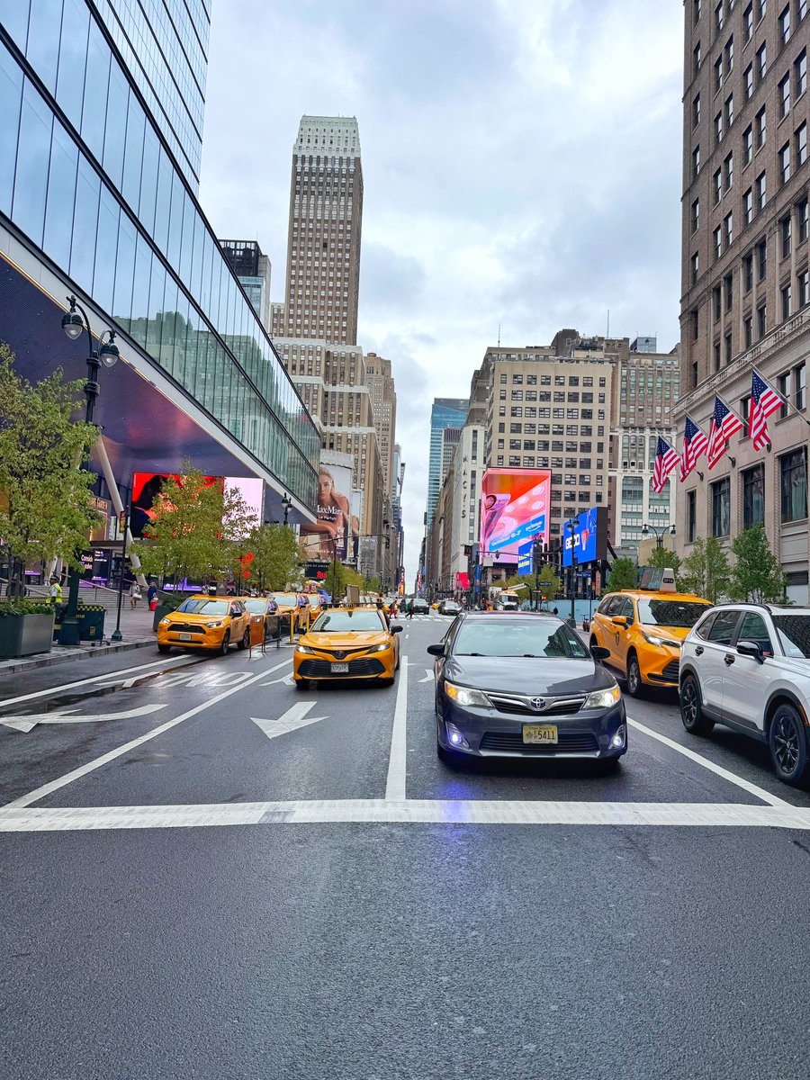 YnsKara's tweet photo. 📍 New York https://t.co/cfljvIvqGW