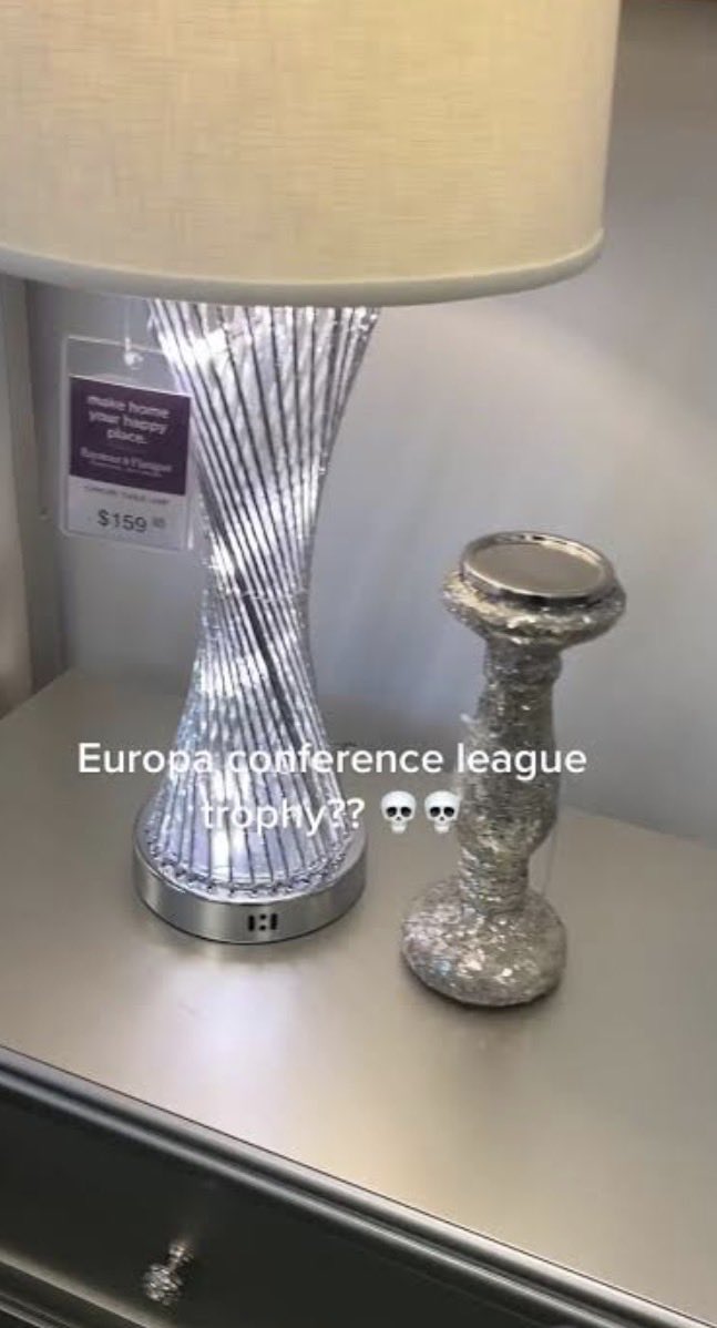 Liam__THFC's tweet photo. @decuypermafia @jacobmc_18 @jxeecpfc Win one trophy, a plate and a lampshade and now they think they are massive. Delusion is a great thing 😔 https://t.co/klJgU9wz2g