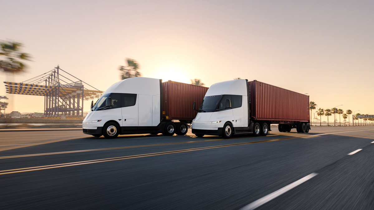 tesla_semi's tweet photo. Tesla was selected as the primary OEM for the largest electric Class 8 order in the US by ZET SCALE, a new shippers’ alliance 

With 2,500 Semis on order, this will double the entire US electric Class 8 fleet 

We’re serious about scale, and ZET SCALE is too!

https://t.co/7em11fvHYM