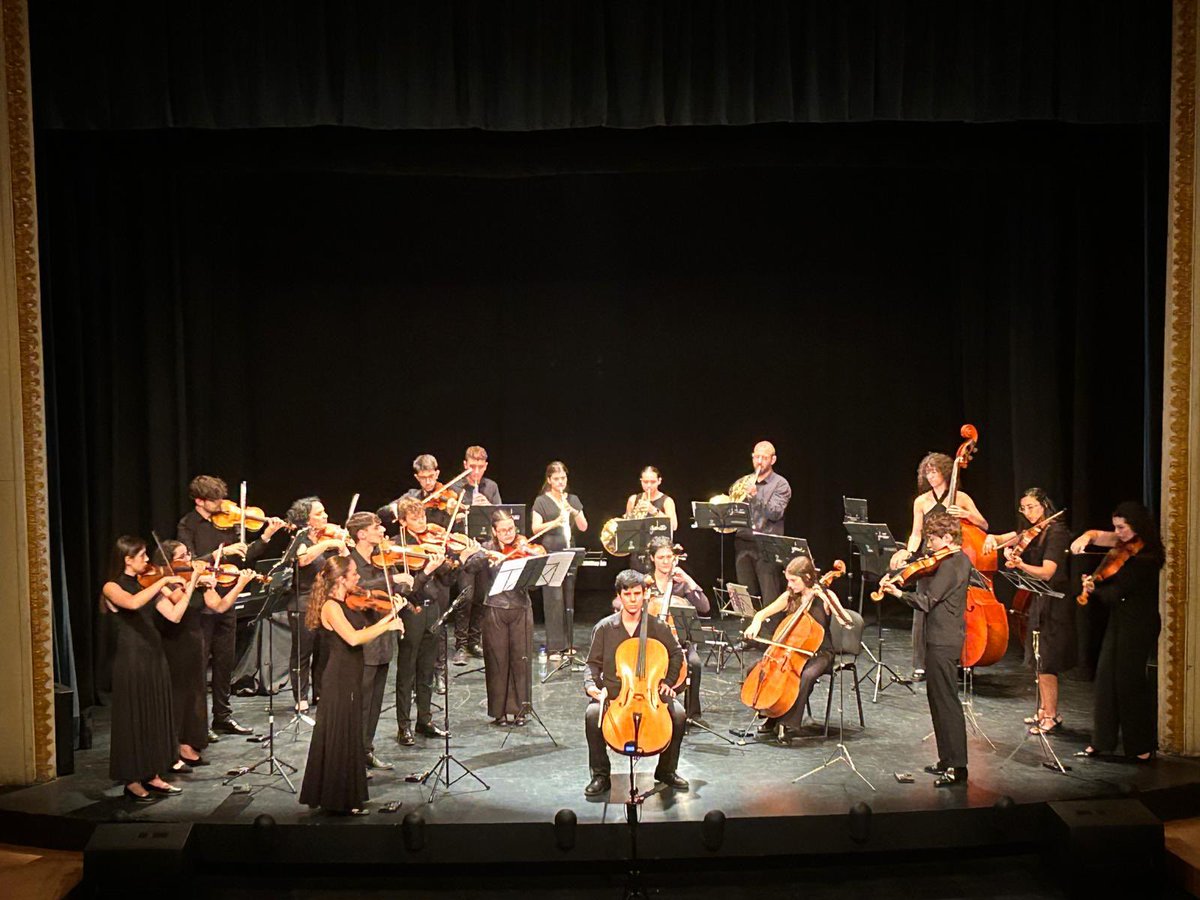 Toro_Ayto's tweet photo. 🎶 Toro volvió a llenarse de música clásica con el segundo fin de semana de la IX edición del Festival Internacional de Música Clásica Jesús López Cobos en @fundoslatorre 

El sábado, Madama Butterfly.

El domingo, concierto de la Joven Orquesta Sinfónica de Zamora (JOSZA). https://t.co/fudy3Z3wuo