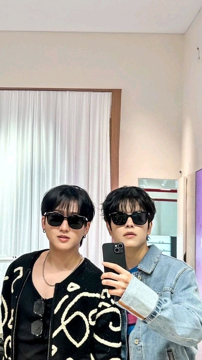 umbrellaa09's tweet photo. Happy birthday COCHINOOO @seungkiiIm 🤍🤍 https://t.co/DTyd9jNRwd