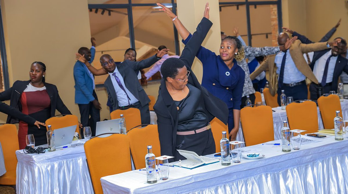 NupUpdates's tweet photo. Hon @ZaakeFrancis joined opposition leaders for an induction at Munyonyo. https://t.co/musUCnRYZ9