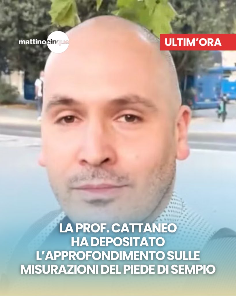 mattino5's tweet photo. La professoressa Cristina Cattaneo ha depositato nelle scorse ore l'approfondimento sulle misurazioni del piede di Andrea Sempio richiesto dalla Procura di Pavia. 

L'anatomopatologa, che si era già occupata di effettuare le misurazioni antropometriche del corpo dell'indagato con una apposita consulenza, si è concentrata sulla larghezza del piede completando così la sua relazione. 

Il tema appare centrale nell'ambito dell'indagine sulla morte di Chiara Poggi condotta dai magistrati diretti da Fabio Napoleone e rappresenta un terreno di scontro tra accusa e difesa.

#Mattino5