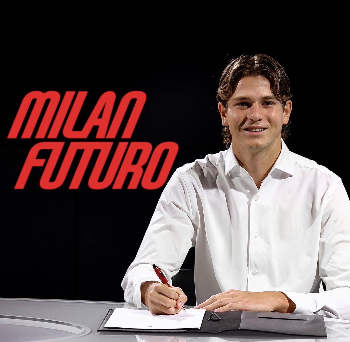 MilanMatters's tweet photo. ✍️✅ 𝐎𝐅𝐅𝐈𝐂𝐈𝐀𝐋 | Emanuele Borsani and  Matteo Pagliei have signed their first professional contract with AC Milan. https://t.co/HVTP0gLNdF