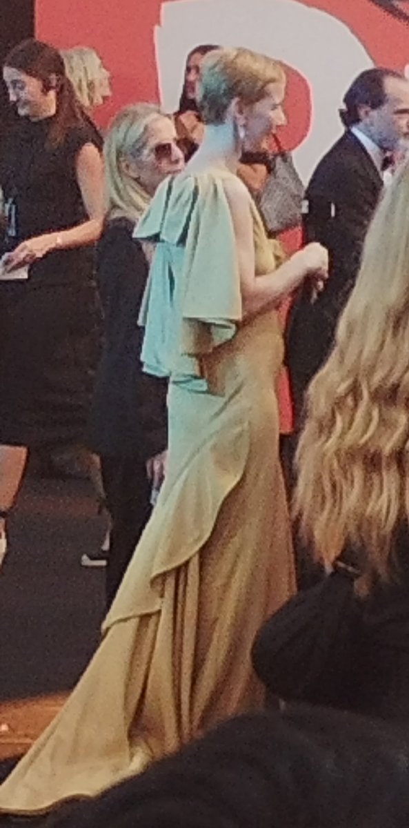 iqz606's tweet photo. pics of sandra hüller youve never seen bc i took them (very badly) https://t.co/34I7ob4xhX