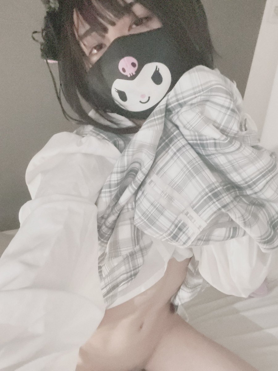 so_chan_f's tweet photo. へそ https://t.co/MkyDe4u0qa