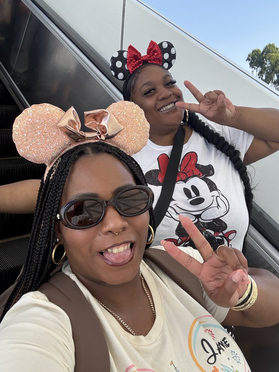 got2luvcupcakes's tweet photo. Happy birthday to me 💕♍️ https://t.co/URVcPTrmdk