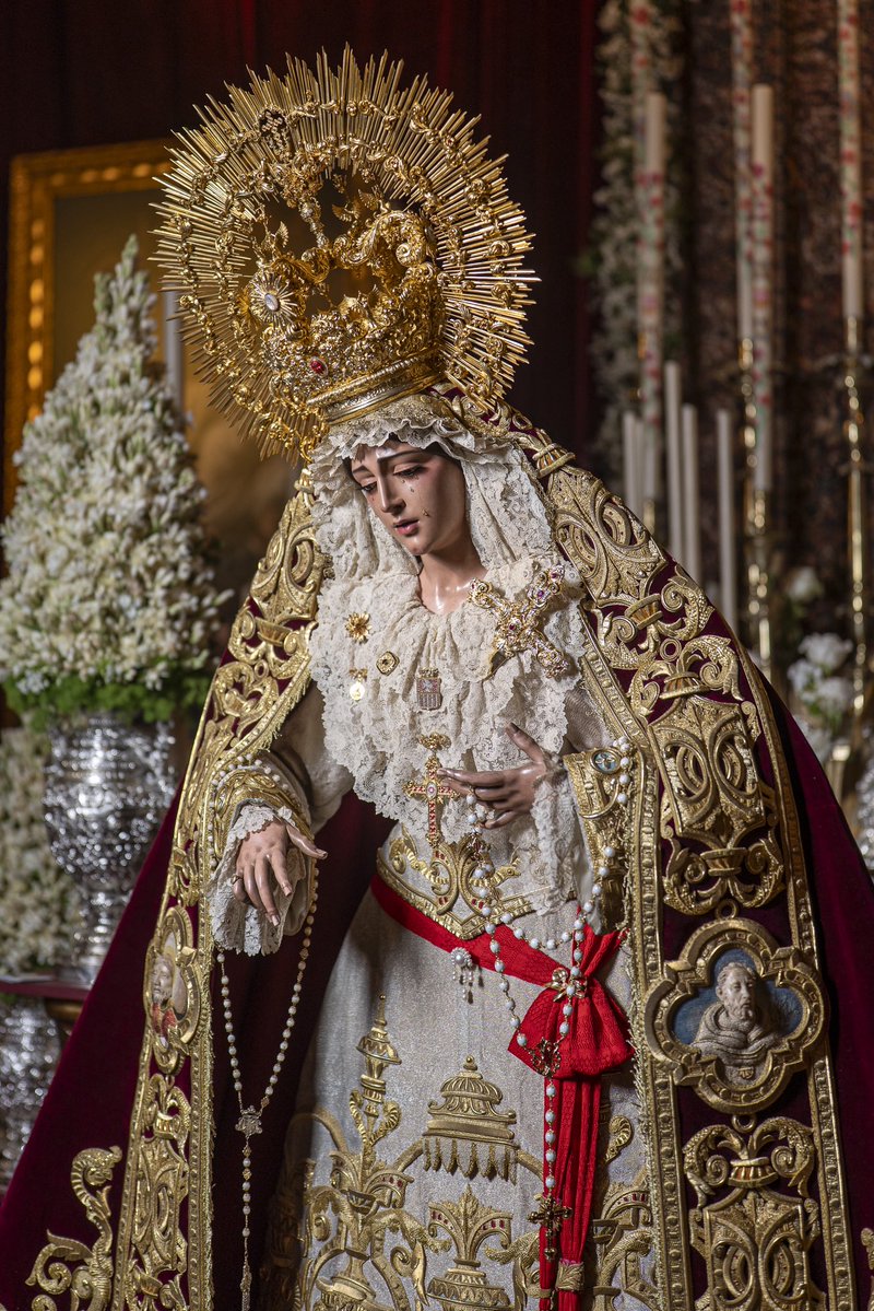 HdadHumildad's tweet photo. ⚜️ #CULTOS |

Concluye la segunda jornada del Solemne Triduo en honor a Nuestra Madre y Señora de la Merced.  

𝙉𝙪𝙚𝙨𝙩𝙧𝙖 𝙈𝙖𝙙𝙧𝙚 𝙮 𝙎𝙚𝙣̃𝙤𝙧𝙖 𝙙𝙚 𝙡𝙖 𝙈𝙚𝙧𝙘𝙚𝙙, 𝙘𝙤𝙣 𝙞𝙣𝙢𝙚𝙣𝙨𝙖 𝙘𝙤𝙣𝙛𝙞𝙖𝙣𝙯𝙖 𝙡𝙤𝙨 𝙘𝙖𝙪𝙩𝙞𝙫𝙤𝙨 𝙙𝙚𝙡 𝙥𝙚𝙘𝙖𝙙𝙤 𝙖𝙘𝙪𝙙𝙞𝙢𝙤𝙨 𝙖 𝙏𝙞. 𝘿𝙞𝙤𝙨 𝙩𝙚 𝙝𝙖 𝙝𝙚𝙘𝙝𝙤 𝙘𝙧𝙞𝙖𝙩𝙪𝙧𝙖 𝙥𝙚𝙧𝙛𝙚𝙘𝙩𝙖, 𝙙𝙚 𝙖𝙝𝙞́ 𝙣𝙪𝙚𝙨𝙩𝙧𝙖 𝙖𝙗𝙨𝙤𝙡𝙪𝙩𝙖 𝙘𝙤𝙣𝙛𝙞𝙖𝙣𝙯𝙖, 𝙖𝙡 𝙖𝙘𝙪𝙙𝙞𝙧 𝙖 𝙩𝙪 𝙢𝙖𝙩𝙚𝙧𝙣𝙖𝙡 𝙥𝙧𝙤𝙩𝙚𝙘𝙘𝙞𝙤́𝙣, 𝙦𝙪𝙚 𝙣𝙤 𝙨𝙚𝙧𝙖́𝙣 𝙙𝙚𝙛𝙧𝙖𝙪𝙙𝙖𝙙𝙖𝙨 𝙣𝙪𝙚𝙨𝙩𝙧𝙖𝙨 𝙥𝙚𝙩𝙞𝙘𝙞𝙤𝙣𝙚𝙨.

⛪️ @Pvictoriamalaga  
📸 @gabyrodrigo 

#CofradíasMLG
