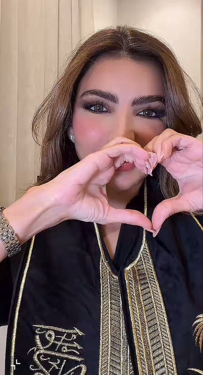 cherrilieee's tweet photo. هلا حبي المستقبل يجي بعدين https://t.co/vluTBBEJPI