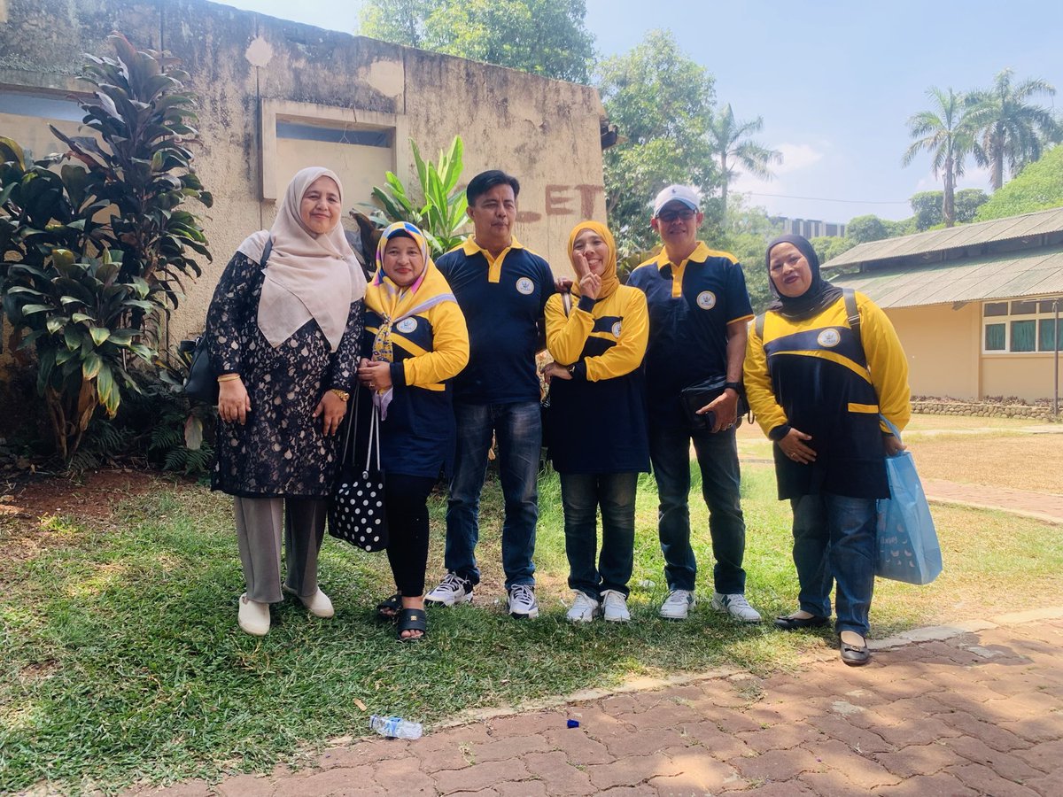 werda_hasmira's tweet photo. Sahabat dari kecil 🤗
#sahabat https://t.co/tPDYhH5Ktr
