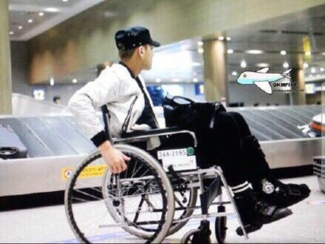 AjitChavan95438's tweet photo. @CHENBICHEN If I am not wrong tao's leg was fractured and still he was forced to perform , so his dad took him back https://t.co/zj5cWzEoKA