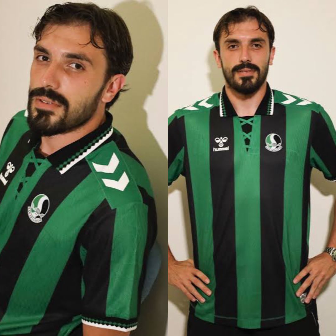 TekesMucahit's tweet photo. 🎁SAKARYASPOR FORMASI HEDİYE🎁
🚨27 Eylül Pazar Günü Yeni Sakarya Atatürk Stadyumu’nda oynanacak olan Sakaryaspor - Kütahyaspor maçının sonucunu doğru tahmin eden bir takipçime SAKARYASPOR’UMUZUN yeni sezon “EFSANE” formasından hediye edeceğim. 
Katılmak için;
🎯@TekesMucahit hesabını takip edin,
🎯bu gönderiyi yeniden paylaşın,
🎯 #KütahyaMaçı28154 hashtagi ile skor tahmininizi yorumlara yazın.
🙏Umarım Sakaryaspor lehine en bol gollü tahmini yapan sonucu doğru bilmiş olur 😉 @Sakaryaspor 
#SAKvKÜT