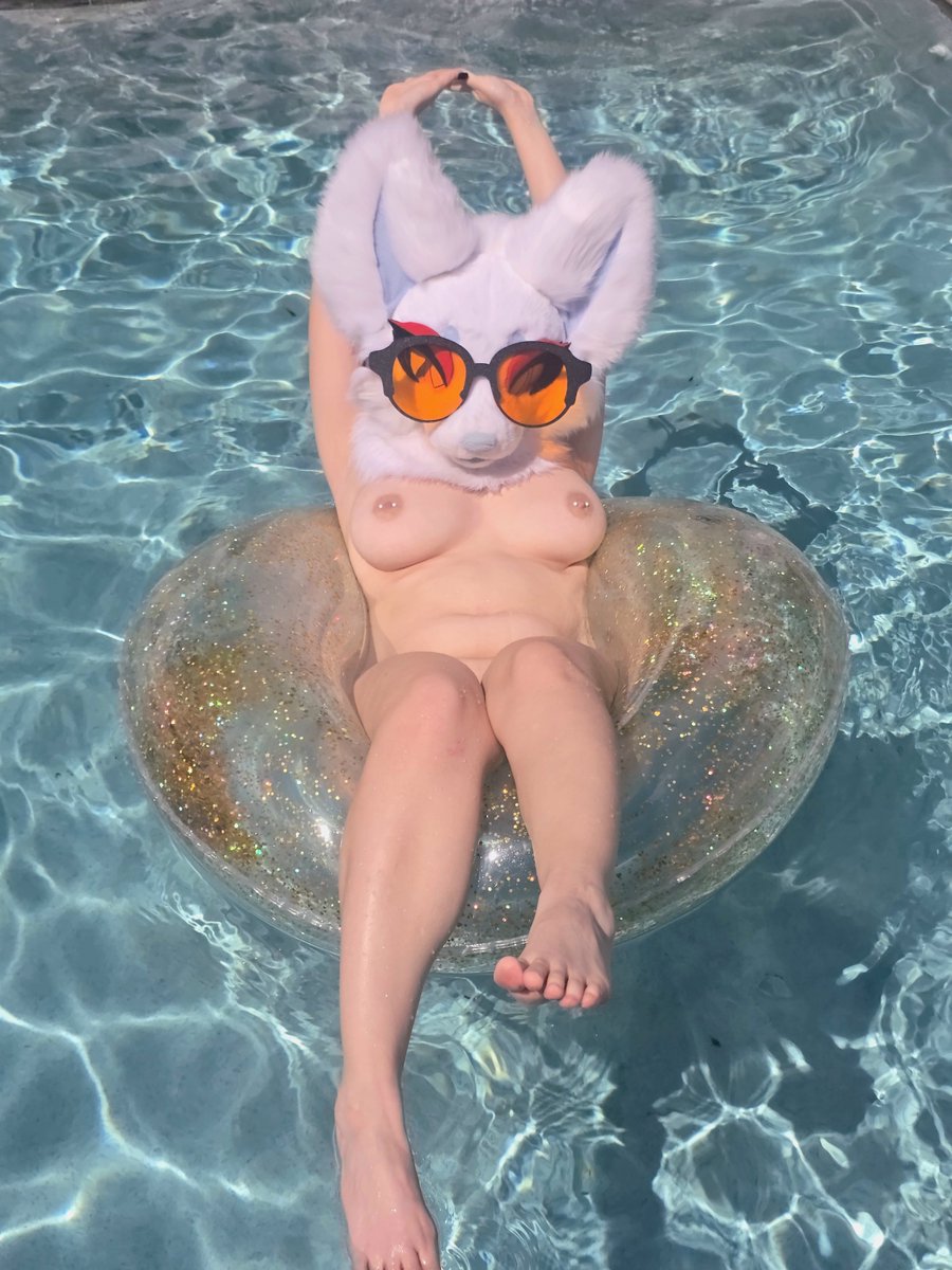 MarieAnarchyAD's tweet photo. Who wants to swim with their favorite Vixen?~ 🫣💦

https://t.co/ADMXBY2ysG 
https://t.co/aDtKkDs08k

#Murr #murrsuit #furryporn #fursuitporn #MarieAnarchy #softsuit #softsuiter #nsfwtwt #nsfwfurry #nsfwfursuiter https://t.co/lbjcswL033