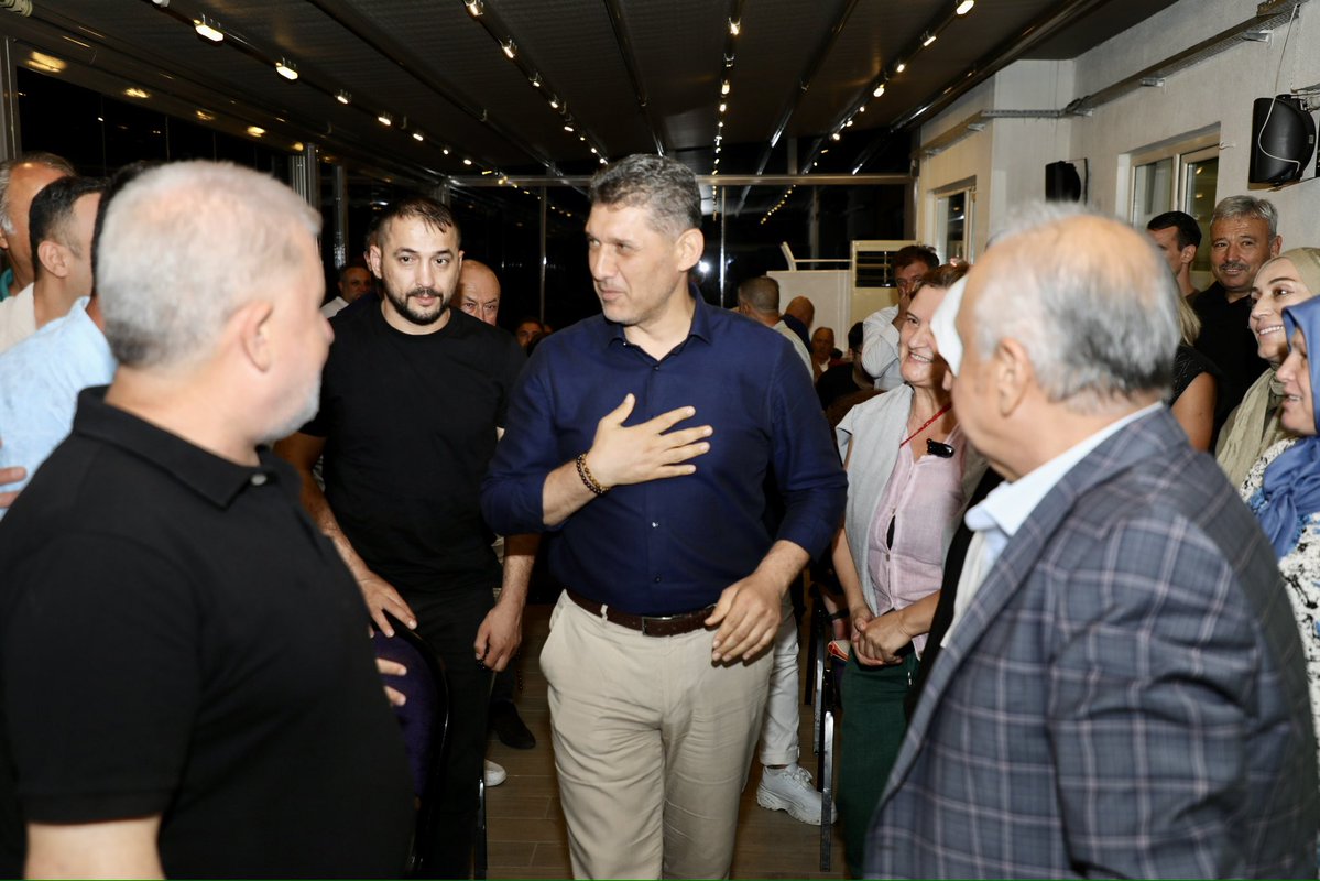 alicetin_07's tweet photo. 📍 Konyaaltı AK Parti İlçe Başkanlığı

Konyaaltı İlçe Başkanlığımızın İlçe Danışma Meclisi’nde Milletvekilimiz Mustafa Köse, (@avmustafakose ) İl Başkan Yardımcılarımız ve İlçe Koordinatörlerimizle birlikte teşkilatımızla bir araya geldik.

Gönül birliğiyle, dava şuuruyla çalışmalarımızı değerlendirdik. 

İlk günkü aşkla; durmak yok, yola devam.

@avyunusgunal