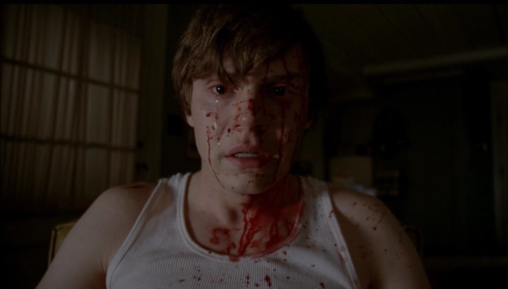 4lifeevanpeters's tweet photo. the category is: evan peters looking hot as fuck covered in blood https://t.co/fCTzOawpo2
