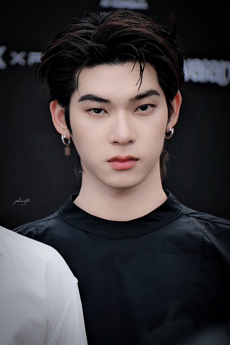 real_pntt's tweet photo. ทดสอบ ios 27 แคปภาพจาก clip แบบ 4K คือโคตรจะจึ้ง ความหล่อแบบโคตรจะชัดตาแตก !!! https://t.co/7QUsVzsSUx