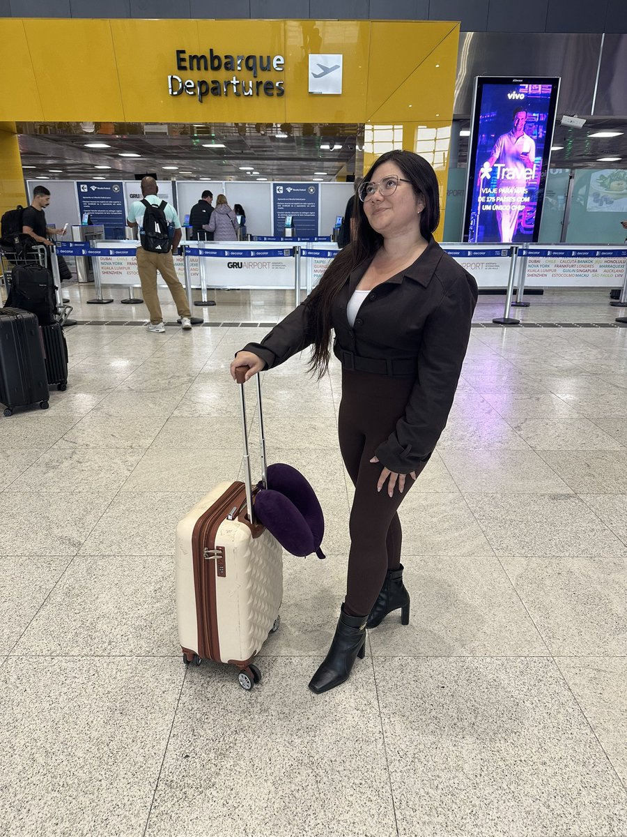 KarolPerinu6's tweet photo. Gone! ✈️✨ Suitcases ready and full of expectation for the @Google event in SF! ☁️ See you soon, San Francisco!#GoogleEvent #SF #Travel #Tech https://t.co/zNPUhkXiS8