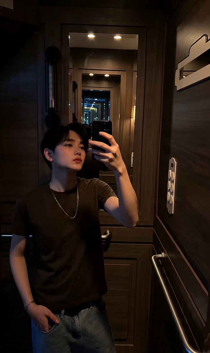 awnzttt's tweet photo. Im tryng do my best, but im not enought😔 https://t.co/0cFKfAN2gD