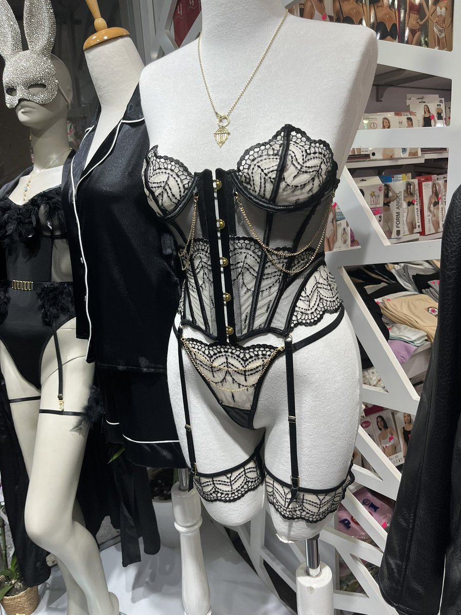 cherrymumm's tweet photo. Aşk yaşıyorum aşkkk https://t.co/G6mTMOSfr6