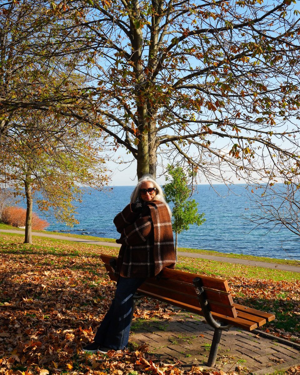 baffinworldwide's tweet photo. It is officially Fall. 🍂🥾 Time to trade summer trails for changing leaves, cooler days and more time outside.  

Explore Fall footwear at https://t.co/PCJVlJgmqW. https://t.co/JhWCKP4hga