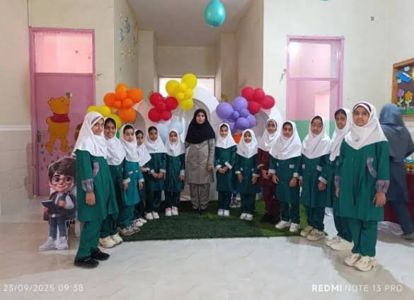1361Saboore's tweet photo. مگه میشه مادر باشی و فردا مثل هر سال خوشحال بچه هارو راهی مدرسه کنیم وقتی توی میناب ۱۵۶ مادر فردا داغدار دانش آموزانشان هستند. 
#مهر_مقاومت
#فرستادگان_رضا https://t.co/Q8LgUijNen