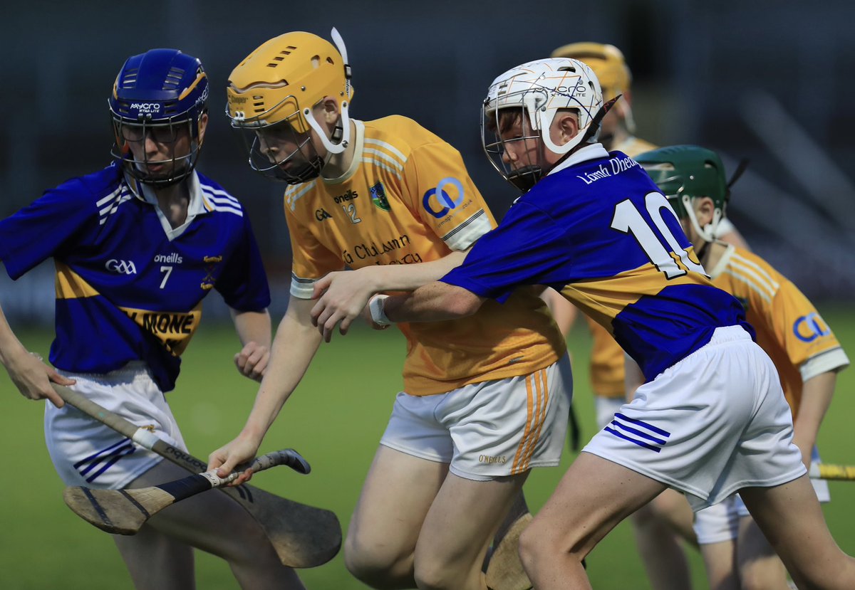 Armagh_GAA's tweet photo. The Youth Championship 

Armagh GAA U14 Hurling Championship 
Final 

Céide Lámh Dhearg -v- Cú Chulainn HC 
                                  2-14 -v- 1-12 FT https://t.co/oxDRKOq678