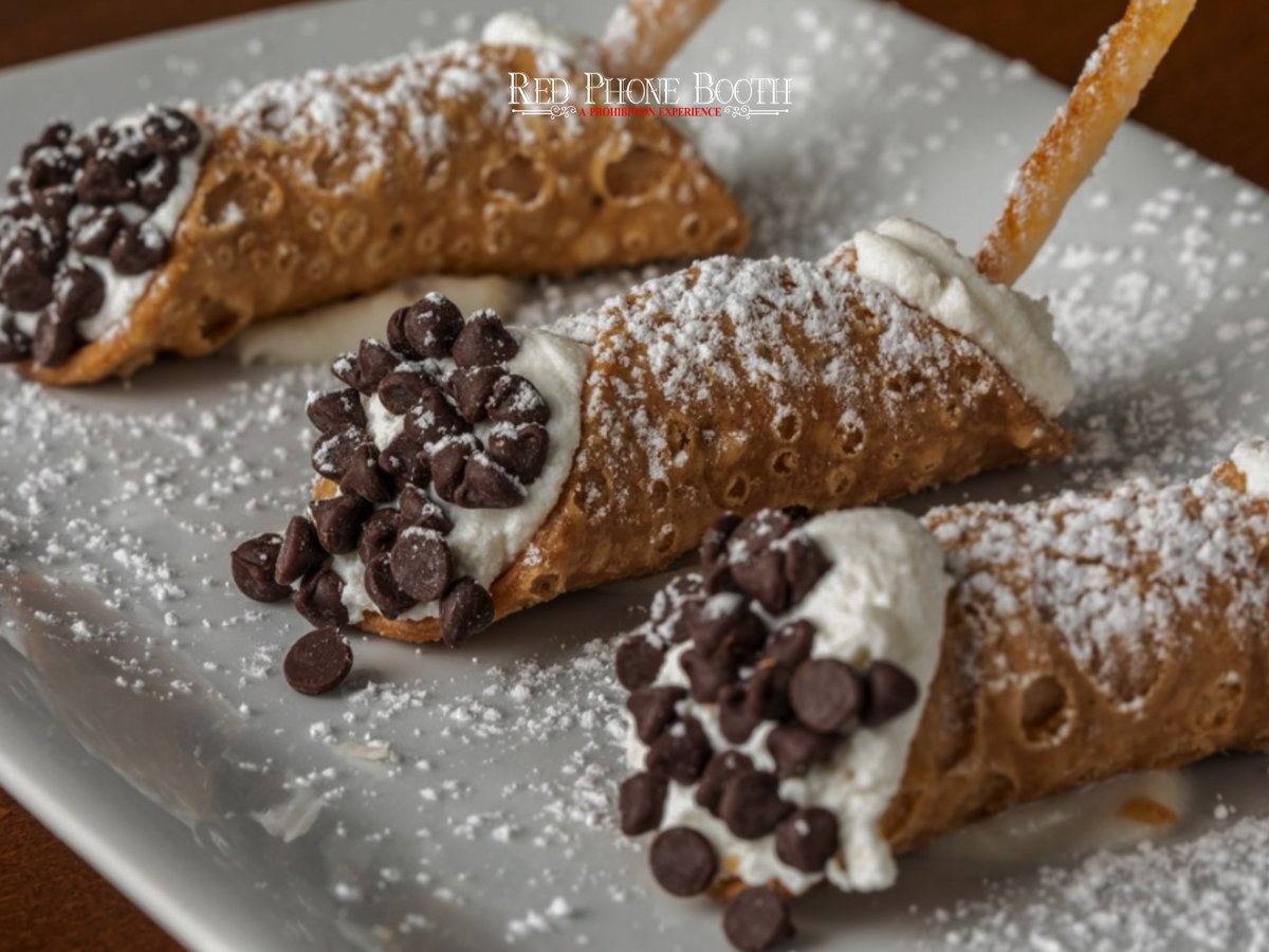 rpbbuckhead's tweet photo. Something sweet to finish the night right.
After your drink, save a little room for our Tre Mini Cannoli, a guest favorite filled with sweetened ricotta, mini chocolate chips, and orange candy.
👉 Come try them for yourself.
#RedPhoneBooth #Cannoli https://t.co/YhysdEaxYz