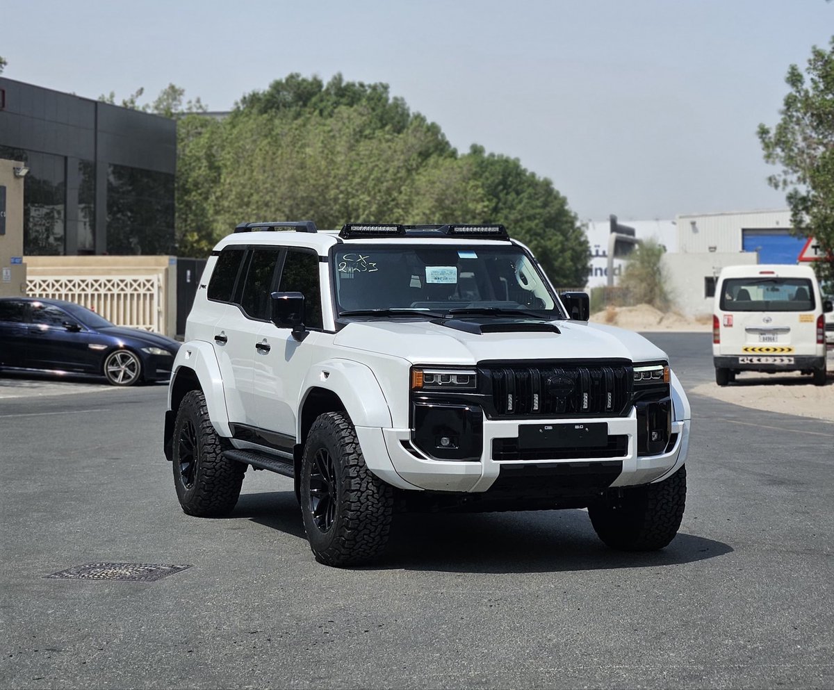 FrankDoe101's tweet photo. Coming up … 

#YourCarGuy 🚘🕺🏽
#YourDubaiCarGuy 🇬🇭🇦🇪 https://t.co/0VzIAhKN9R