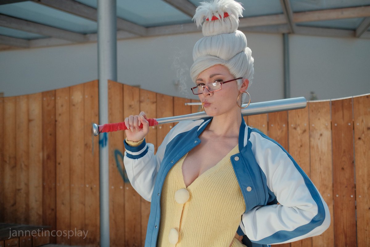 JannetIncosplay's tweet photo. When you don’t even have to pretend.
Don’t let the glasses fool you.
I didn’t bring the bat for decoration. 💥
The rest is in the club 😎 https://t.co/Nk4AIsyhE9