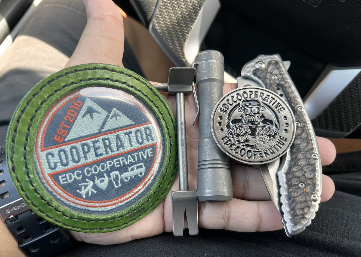 Desertlumens's tweet photo. Lastly today’s carry for an annoying day
#cooperator95
#cooplife
#cooplove
#maganation
#christisking
#343neverforgotten
#reylight https://t.co/boNRCSnlrJ