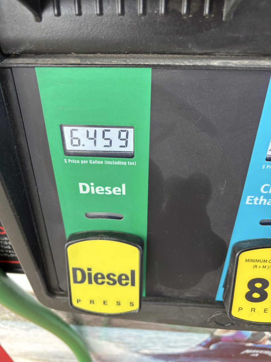 wayofftheres's tweet photo. Boise has passed $5 per gallon. 

Great job @WhiteHouse , doing fantastic work… https://t.co/T88imlUPpS