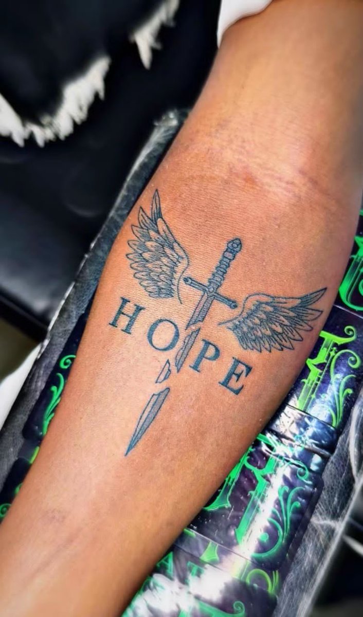 yao_atfff's tweet photo. Elevated custom tattoo artistry, designed with precision and intention. Creating timeless pieces tailored to you. 
#tattoo #tattooartist #ca #usafirst 

2027 bookings open 📅
DM to book 📥
Wilmington, CA 📍 https://t.co/pXdhmrbeql