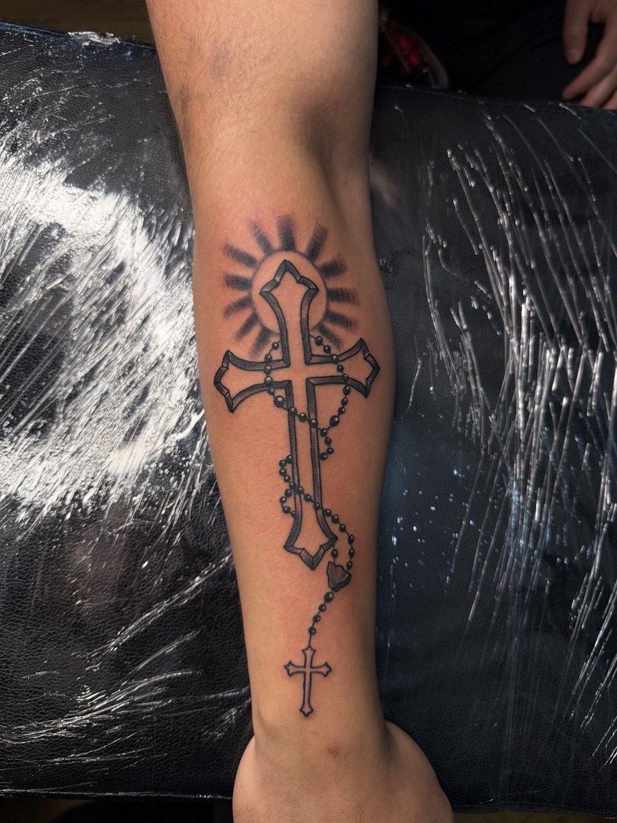 yao_atfff's tweet photo. Elevated custom tattoo artistry, designed with precision and intention. Creating timeless pieces tailored to you. 
#tattoo #tattooartist #ca #usafirst 

2027 bookings open 📅
DM to book 📥
Wilmington, CA 📍 https://t.co/pXdhmrbeql