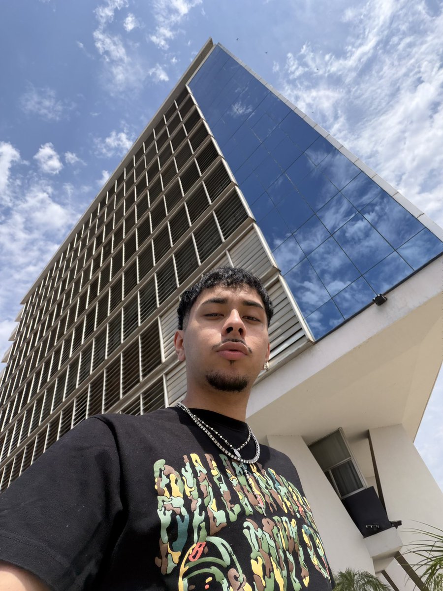 xqsiempreyoo's tweet photo. 🫥 https://t.co/OESr8ZltJP