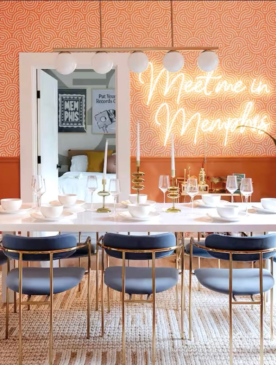 funkitco's tweet photo. Memphis done right ⭐️ Bold color and shape, kept tasteful instead of chaotic.

Most Airbnb listings lose at the curb, long before anyone reaches the living room.

#airbnbdesign #airbnbhost https://t.co/BHlXLBy628