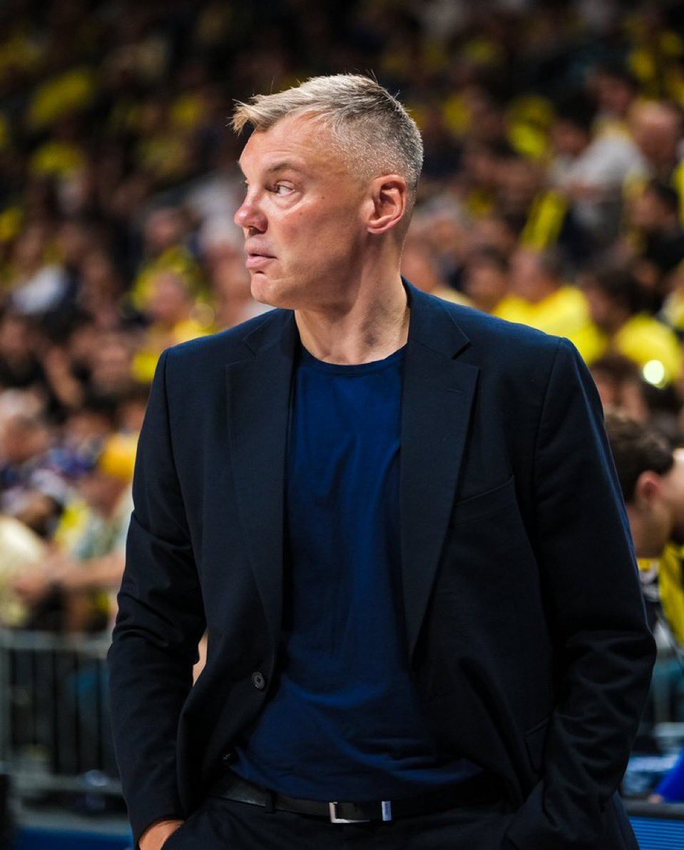 euroleague_time's tweet photo. Dusan Alimpijevic'in Beşiktaş GAİN'i, Türkiye'de üst üste 6. kez Sarunas Jasikevicius’un Fenerbahçe Beko’suna kaybetti. 

🏆 2026 Cumhurbaşkanlığı Kupası Finali
❌ Fenerbahçe Beko kazandı.

🏆 2026 Türkiye Kupası Finali 
❌ Fenerbahçe Beko kazandı.

🏆 2026 Türkiye Ligi Finali
❌ Fenerbahçe Beko kazandı.

🏆 2025 Türkiye Ligi Finali
❌ Fenerbahçe Beko kazandı.

🏆 2025 Türkiye Kupası Finali
❌ Fenerbahçe Beko kazandı.

🏆 2025 Cumhurbaşkanlığı Kupası Finali
❌ Fenerbahçe Beko kazandı.