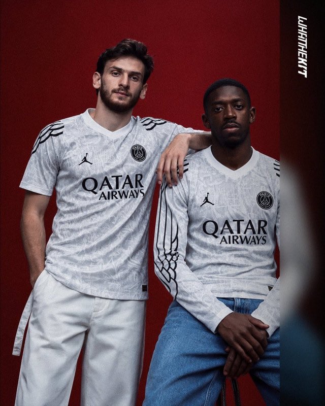 LMDPSG's tweet photo. 🚨 Un nouveau visuel du maillot Fourth du PSG pour la saison 2026-2027. 🤍🪽

🗞️ @Footy_Headlines https://t.co/8ixXQkOPI2