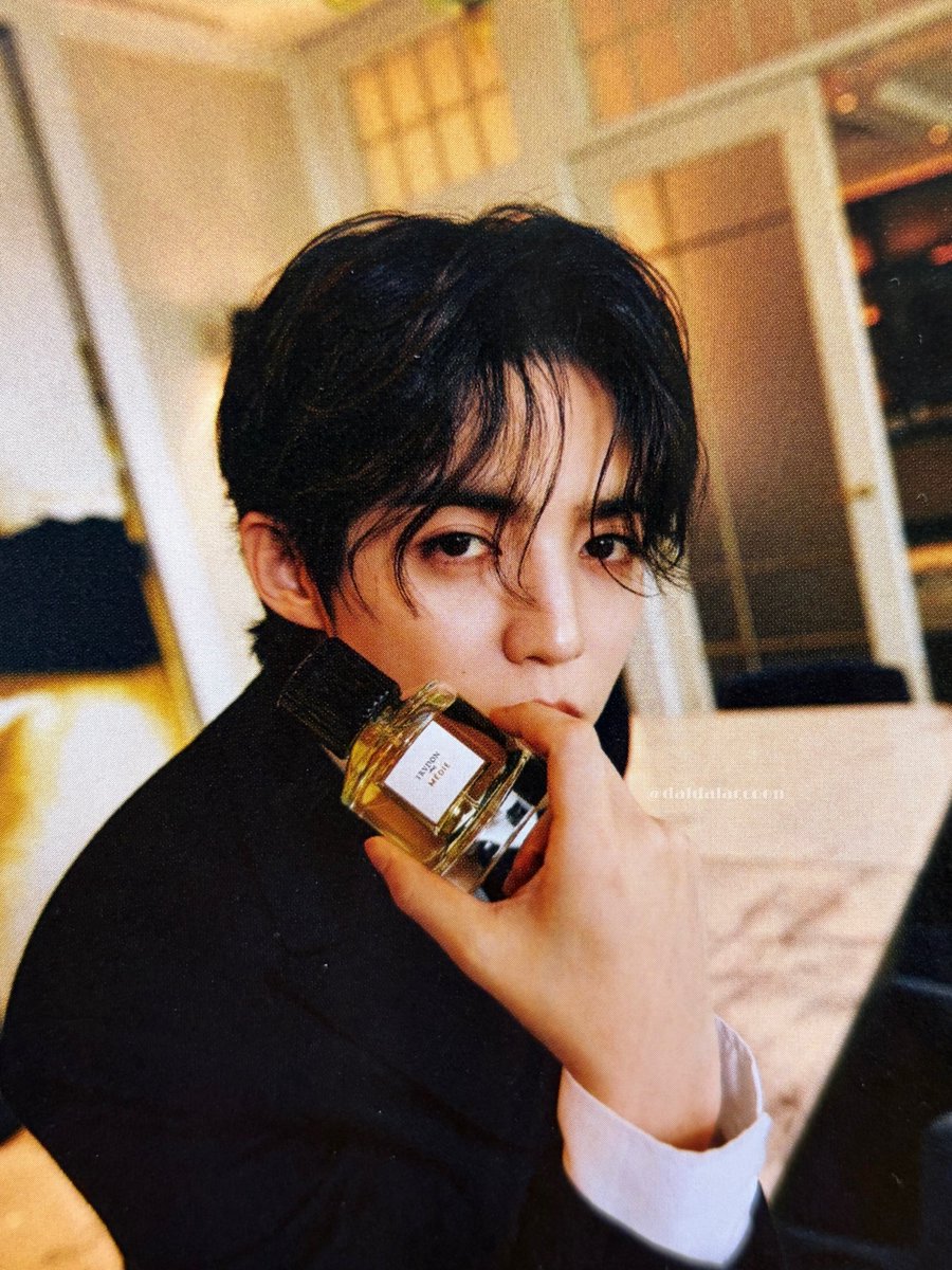daldalaccoon's tweet photo. Allure Korea 10월호 
#에스쿱스 #scoups #TrudonCollection https://t.co/SarX4mrcuq
