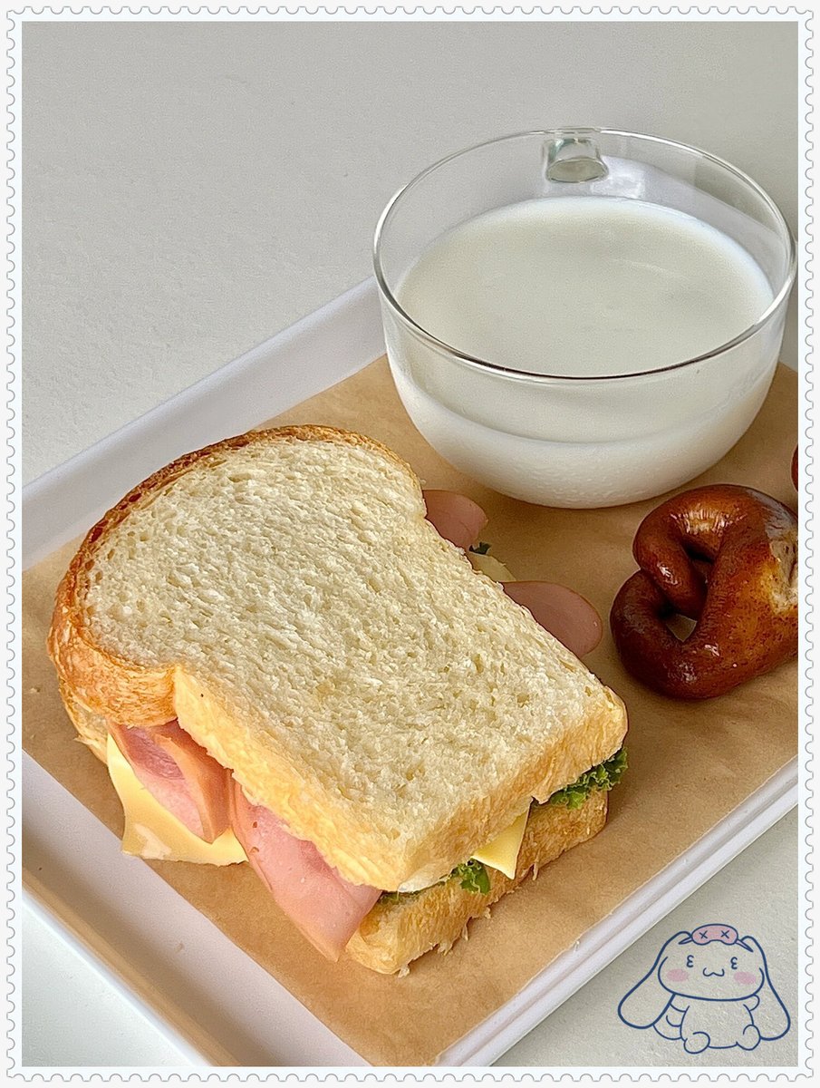Miptahululum91's tweet photo. A cozy homemade veggie sandwich with melted cheese and crisp veggies for a lazy weekday lunch—simple, tasty, and way better than takeout! https://t.co/wQXrQxmLl8